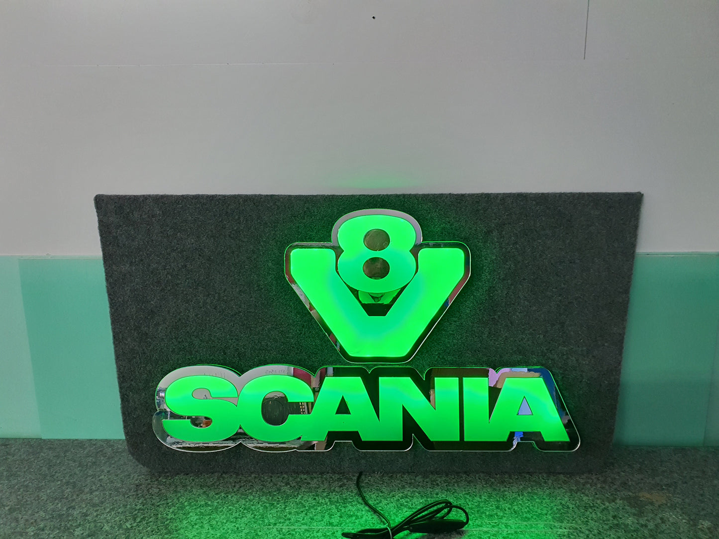 Scania V8 5v Led Bulkhead Mirrored Sign RGB With Remote