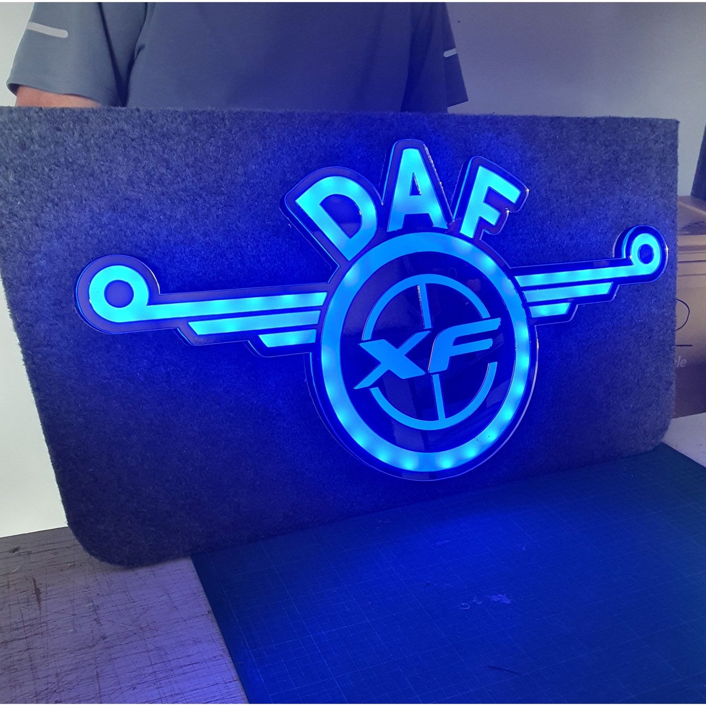 DAF 5v Led Bulkhead Mirrored Sign RGB With Remote