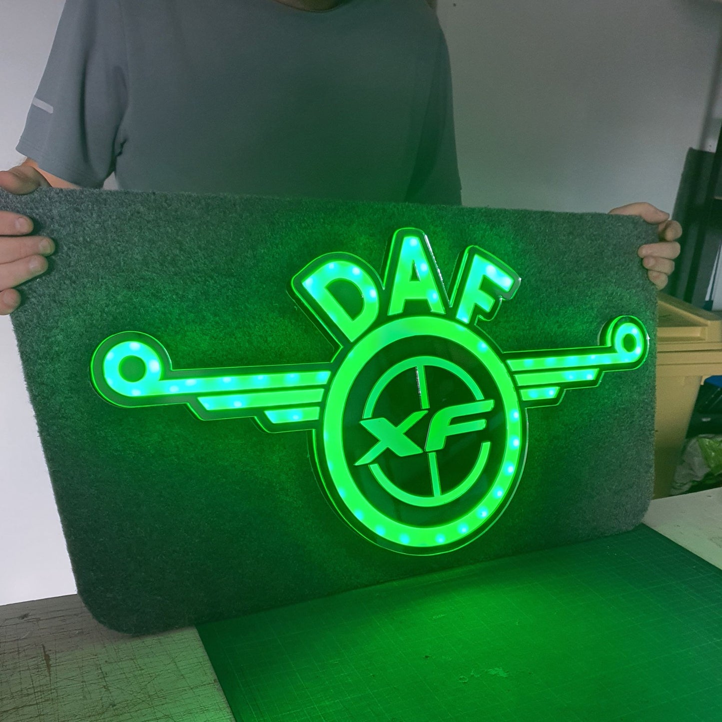 DAF 5v Led Bulkhead Mirrored Sign RGB With Remote
