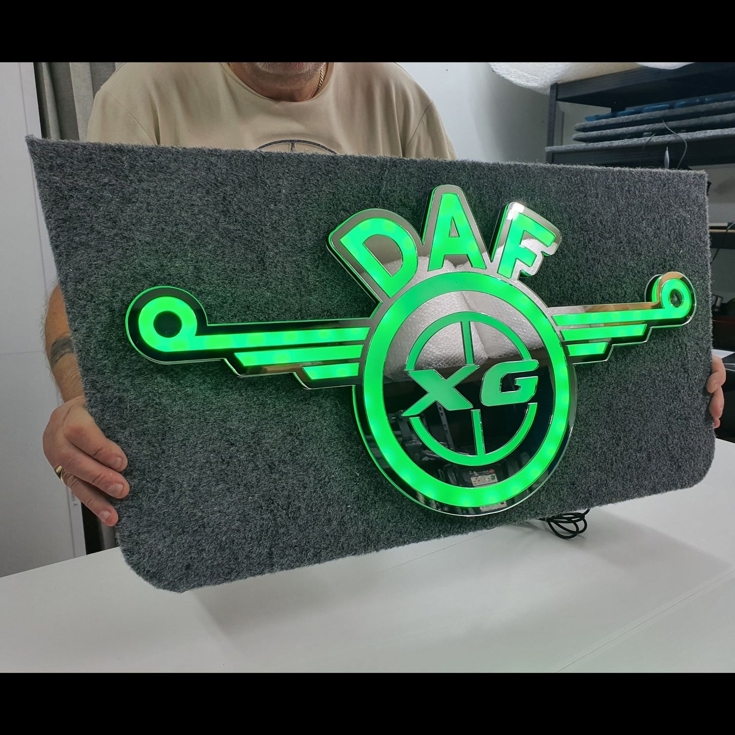 DAF XG 5v Led Bulkhead Mirrored Sign RGB With Remote
