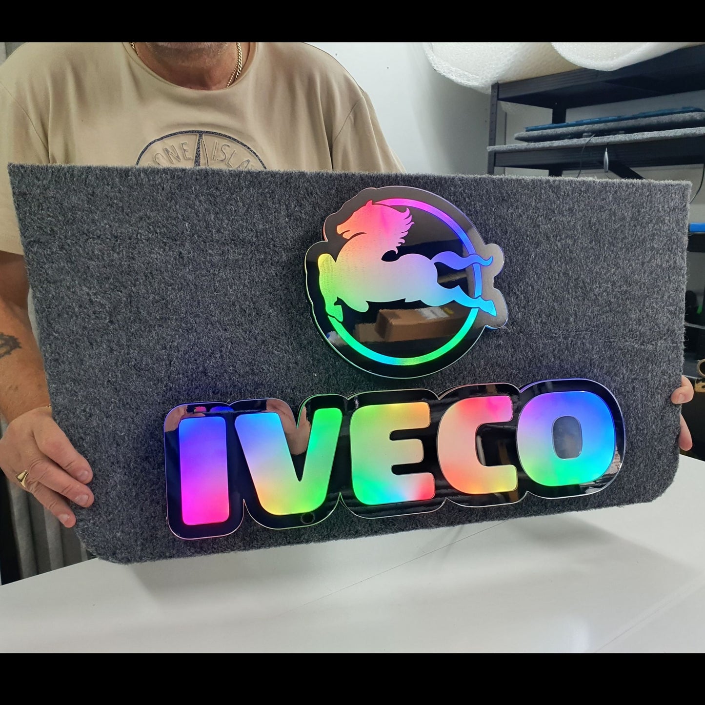 IVECO 5v Led Bulkhead Mirrored Sign RGB With Remote